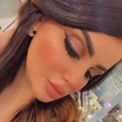 لم تخلق إمرأه ليكسرها رجٌل. خلقت إمرأه لتنجبك وتربيك لتصبح رجل ………..اللـهـم أجـعـل قـادم أيـامـي أجـمل.