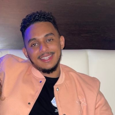 yasbell__'s profile picture. Have more than you show, speak less than you know.