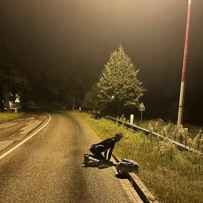 lucifer6712's profile picture. Grand fan de dilat, fist, latex ! Je joue quotidiennement avec mes toys ! Mais pas contre un plan FFun 😈😈 Recon : Lucifer67  En couple avec : @urrub3 👨‍❤️‍👨