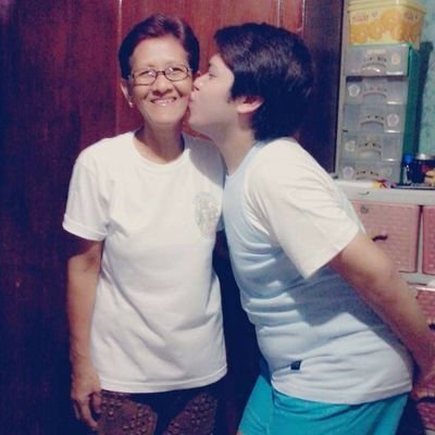 YVONNEtooch05's profile picture. be KIND to all KINDS ♥