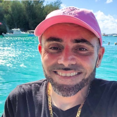 Carveezyy's profile picture. Bless Up