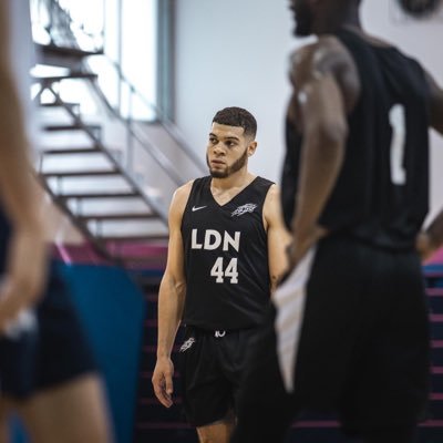 🏀                                                                                 @londonlions 🦁