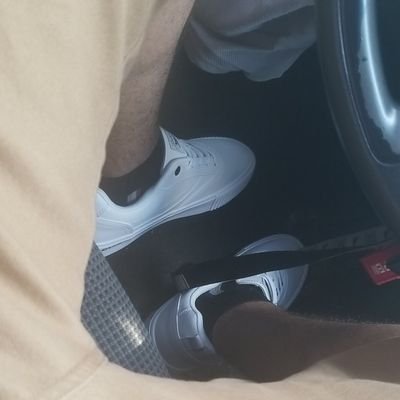 wheart94's profile picture. just here enjoying what I see , yall wild 😬😁🙈😁