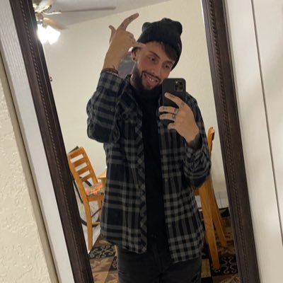 BusyBlackingOut's profile picture. passsssssss