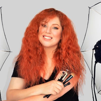 Makeup Instructor, Image Consultant, and Personal Shopper for TransFemmes, CDs, and Bi-Gender Communities. Makeup/Photo/Video for LGBTQ+ Since '2000.