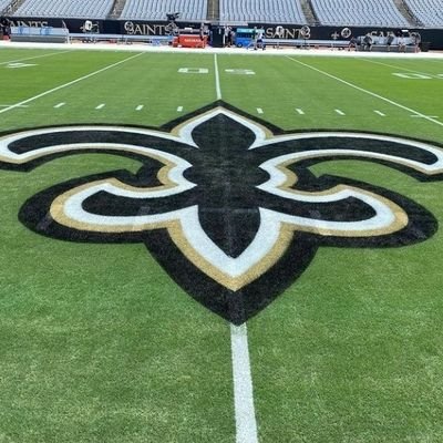 #Kaffeejunkie ☕️ #Kumpelverein #Aue ⚽️ 🏈⚜New Orleans Saint ⚜🏈