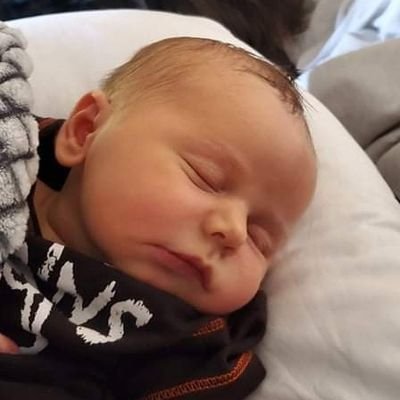 SwellBro's profile picture. Huge #Browns and #Dbacks fan. Father & Soon to be husband