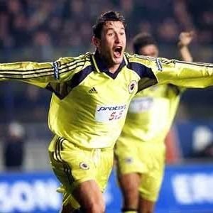 1Honolululu's profile picture. Muhalif, Fenerbahçeli, kimseye biat etmeyen Valencia - Leeds