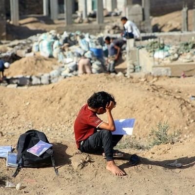 Madre sobre todas las cosas, rebelde por naturaleza, incapaz de soportar la injusticia, mirando al cielo y sentir que me sonries.