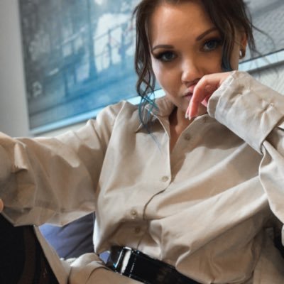 _vicshit's profile picture. Just a little alien lurking