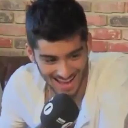 zayn malik laughing