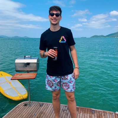 valneifjr's profile picture. Brazil • 23 • Esag • Adm Pública • SPFC