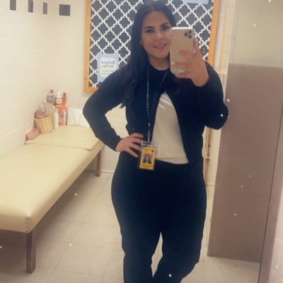 KeishlaSantia16's profile picture. Follow your dreams! #spanisheducation #educator #TheCollegeatBrockport #spanishteacher #spanishcertification #specialeducationteacher #specialeducation