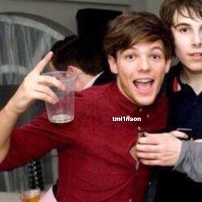 TML1NSON's profile picture. louis, books, fashion...