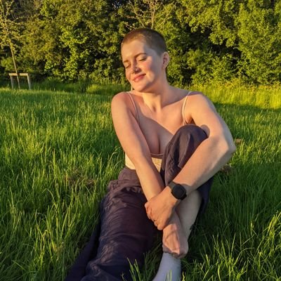 freya_bethan's profile picture. 