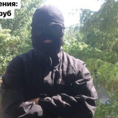 молодой ресейлер, эта страничка про шмот и фан пейдж, фан пейджа Fruzik'a https://t.co/9wLqI589rq