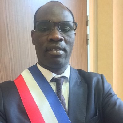 Mon rêve c est de transformer ce monde cynique et renouveler notre classe politique