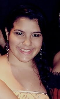 Cuidado com as pessoas. Elas te conhecem hoje, te amam amanhã, e no dia seguinte você já é passado
