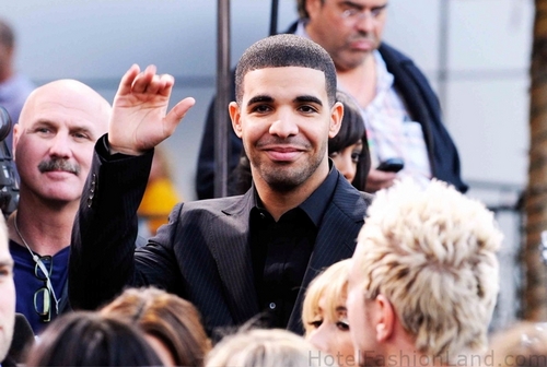 MeetAubreyDrake's profile picture. #1 Drake army! My dream is to meet Aubrey Drake Graham. I really want followers and help. I love him to death. DRAKE PLEASE FOLLOW ME. ♥