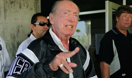 Raiderfanin314's profile picture. Die Hard Oakland Raider fan in StL MO
Season tix in Oakland sec 130 row 5, 
Die hard sports nut!! Hoops HS/College!! GO M-I-Z-Z-O-U!!