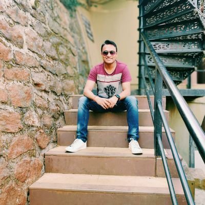 Introvert, sports enthusiast, music lover, avid reader, web series aficionado! KK, Real Madrid, Manchester United, CR7, Rafael Nadal, Formula 1 !
