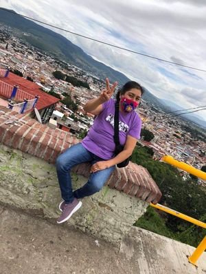 ReynaPerezPrez1's profile picture. En acción