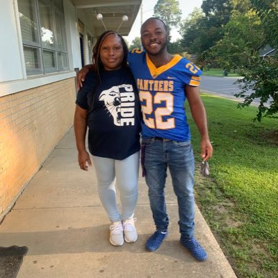 God🙏🏾Family💯Football🏈 go to school at East Central Community College