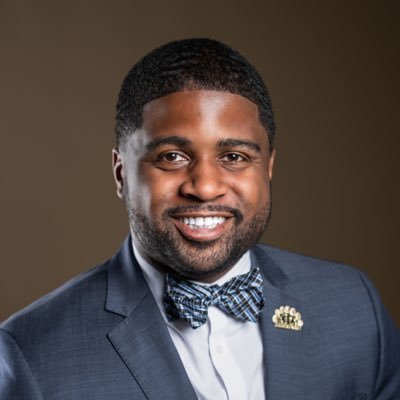 Secondary Ed Innovator | DEI and SEL Advocate | Danville High Assistant Track Coach | Ubuntu Mentoring Program Director | Alpha Phi Alpha |