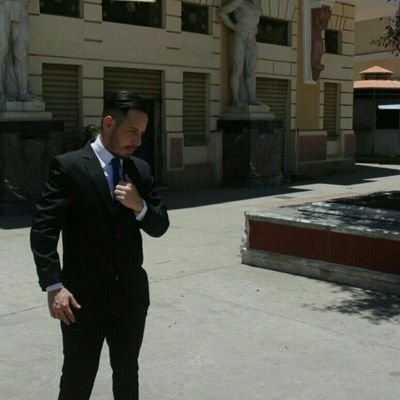 1er party boy zuliano. Especialista en entretenimiento, Host Radio & T.V y Embajador de buena voluntad.#YoSoyAgradecido