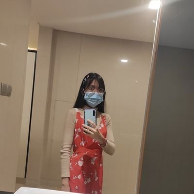 NanThinzarHtet2's profile picture. 