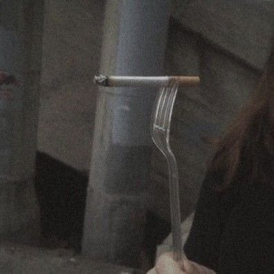 hryarav's profile picture. 'supp