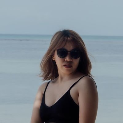 maeqttt's profile picture. mas mabilis dito mag legit check
