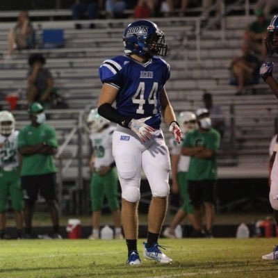 6’3 215 LB/DE @St. Andrews 🏴󠁧󠁢󠁳󠁣󠁴󠁿 contact info: 910-610-7290       Bench: 350  Squat: 455  Deadlift: 500