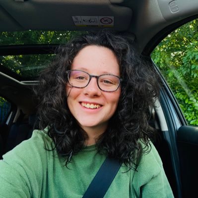 EmilyyCobert's profile picture. Entrepreneur & Graphic Designer