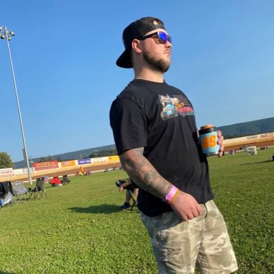 Baseball player and avid lover of the Vikings, Clemson, SF Giants, Flyers, and Celtics. Oh, and dirt track racing!