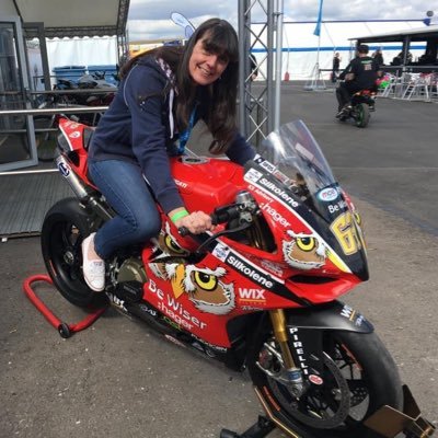 BSB, MotoGP, WSB and TTs - bike racing enthusiast 😍