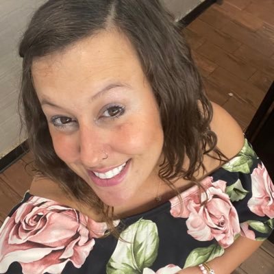 roseknows20's profile picture. Bing bong bing bong