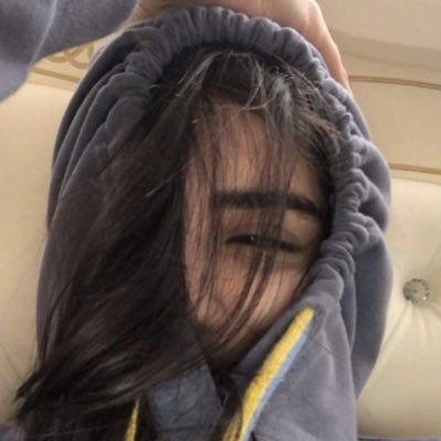 AuA1110's profile picture. احب ارتوت واحب ادخل السبيسات ومرات اختفي 🦥💆🏻‍♀️🤞🏻