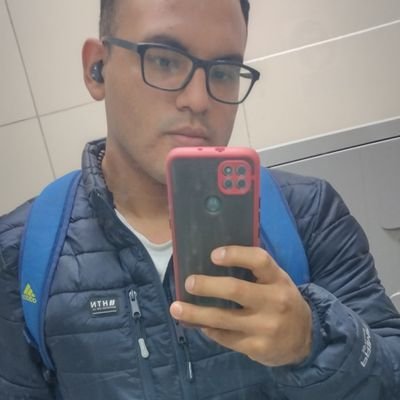 futuro ingeniero industrial, amo hacer deporte⚽🍫corazón noble ❤️siempre apoyando a quien me necesita