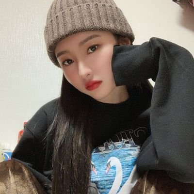 pchqxs's profile picture. perfil oficial da namorada da @LaurenJauregui
