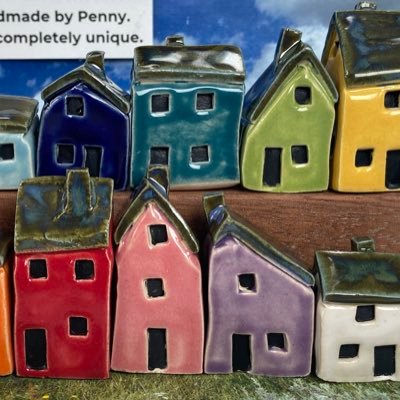 Penny Pottery is home of renowned #Artist Penny Howarth’s #beautiful #handmade #ceramic #art and her, now world famous, miniature ceramic houses & tnetennba