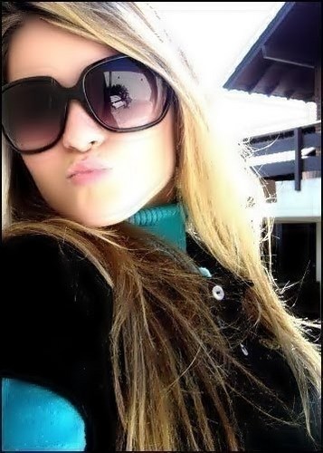 Não deiixe q'ee as critikas das pessoas te façam eskercer o q' vocêê realmente éh
*-*