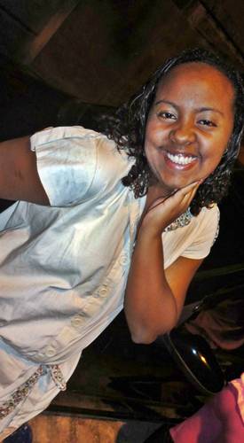 mynrozario's profile picture. '' olha eu não sou perfeita e nem pretendo ser assim ♪ ''