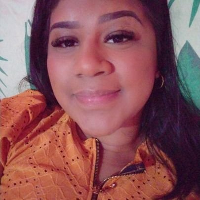 Então deixa eu te beijar até você sentir vontade de tirar a roupa Instagram: Karolinavianaa