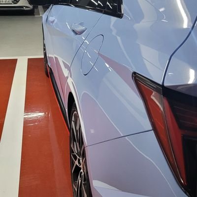 Young66494051's profile picture. 차쟁이!  운전도 하고 에너지 융합 인공지능 연구도 하고 사진도 찍고 운동도함