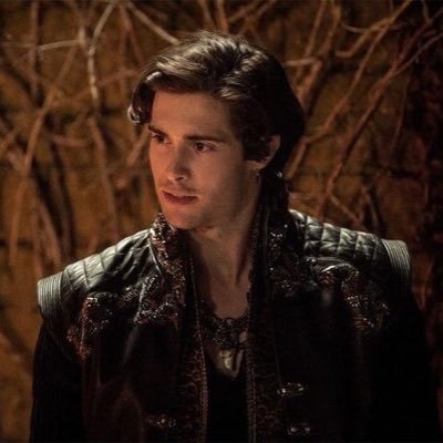 skyfeysand's profile picture. 𝑇𝑜 𝑡ℎ𝑒 𝑝𝑒𝑜𝑝𝑙𝑒 𝑤ℎ𝑜 𝑙𝑜𝑜𝑘 𝑎𝑡 𝑡ℎ𝑒 𝑠𝑡𝑎𝑟𝑠 𝑎𝑛𝑑 𝑤𝑖𝑠ℎ, 𝑅ℎ𝑦𝑠 -ela/dela