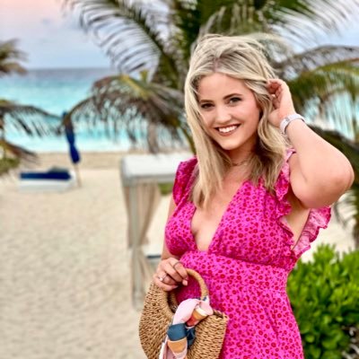 garlandgraceee's profile picture. if you don’t like pineapple on pizza this probably won't work