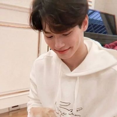 /~世界があなたに親切になりますように。(🥚🍶).
จุ๊กกรู๊!! มาเมคเฟรนกัลๆ อุต๊ะ!!♡♡
ig : tofu_.x