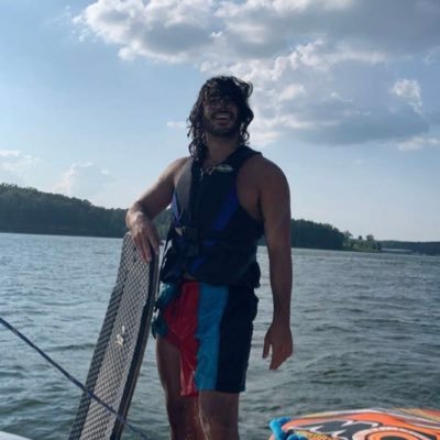 alex_massad's profile picture. Live Curious