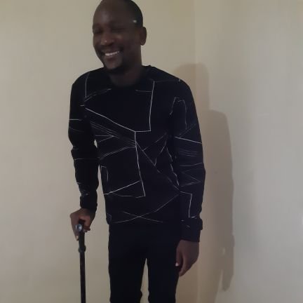 DEykNOwz's profile picture. Construction Worker....😎😎🐝🐝⚒⚠